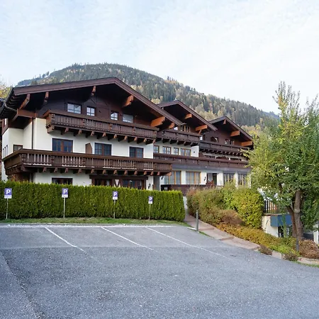 Alpine Near Kaprun, Cleaning Included Appartement