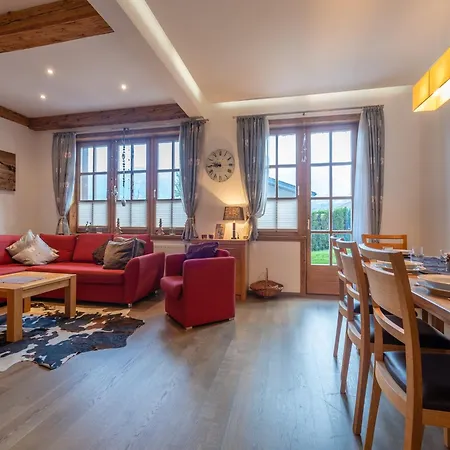 Alpine Near Kaprun, Cleaning Included Appartement