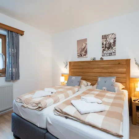 Luxurious In Fuerth With Pool, Cleaning Included