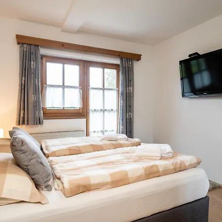 Alpine Near Kaprun, Cleaning Included Appartement *